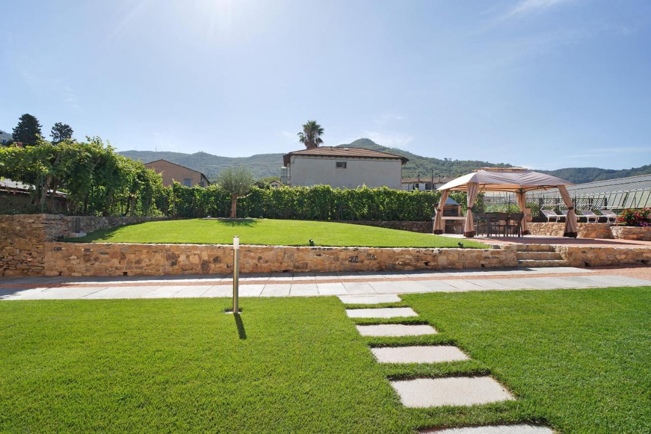 Agriturismo Il Borgo - Lavanda Villanova d'Albenga Luaran gambar